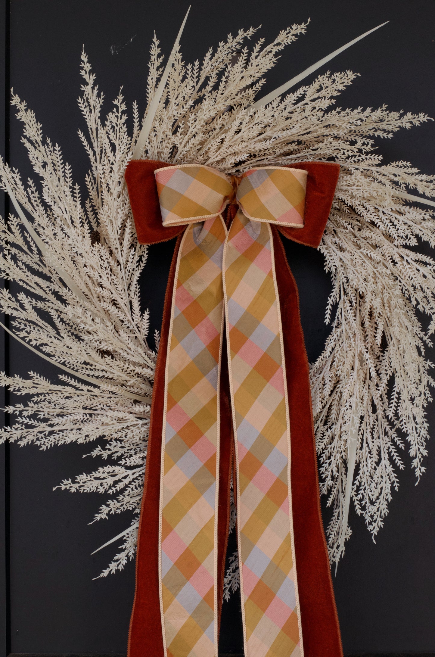 Umber Bow