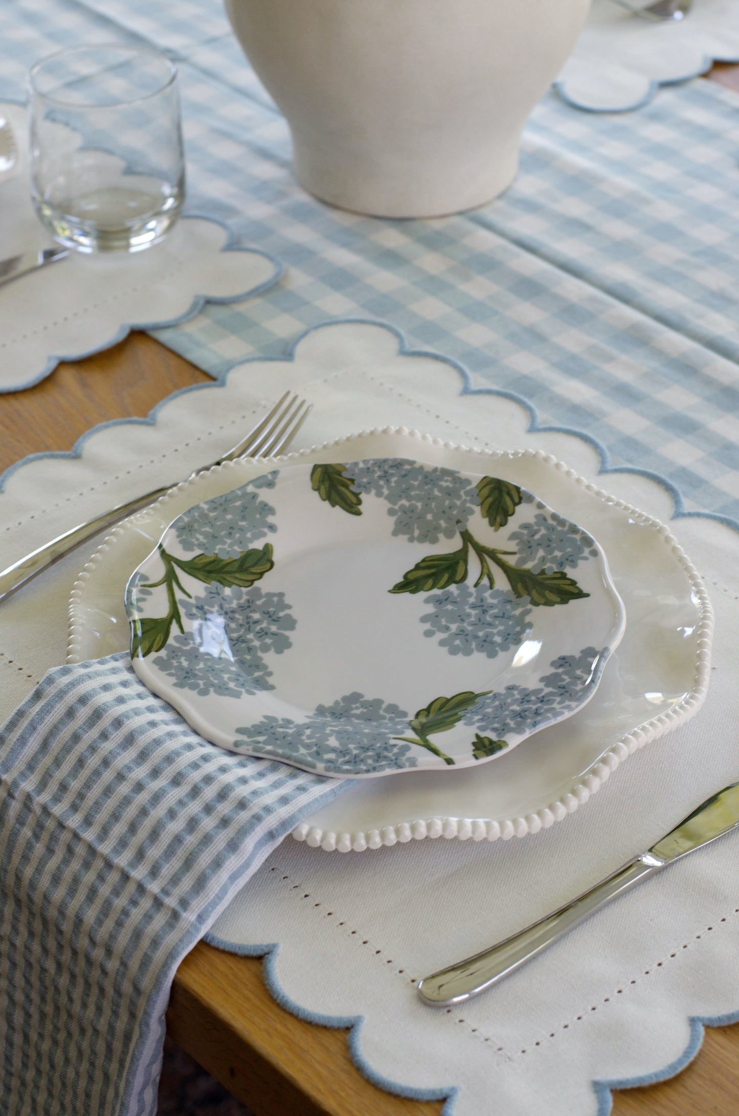 Hydrangea Melamine Dessert / Salad Plates (Set of 4)