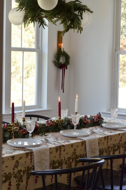 Winterberry Tablecloth
