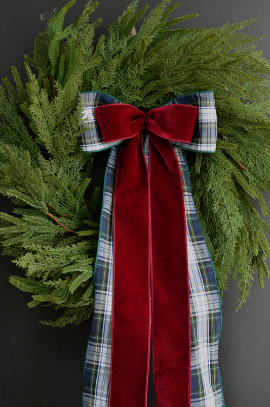 Winterberry Bow