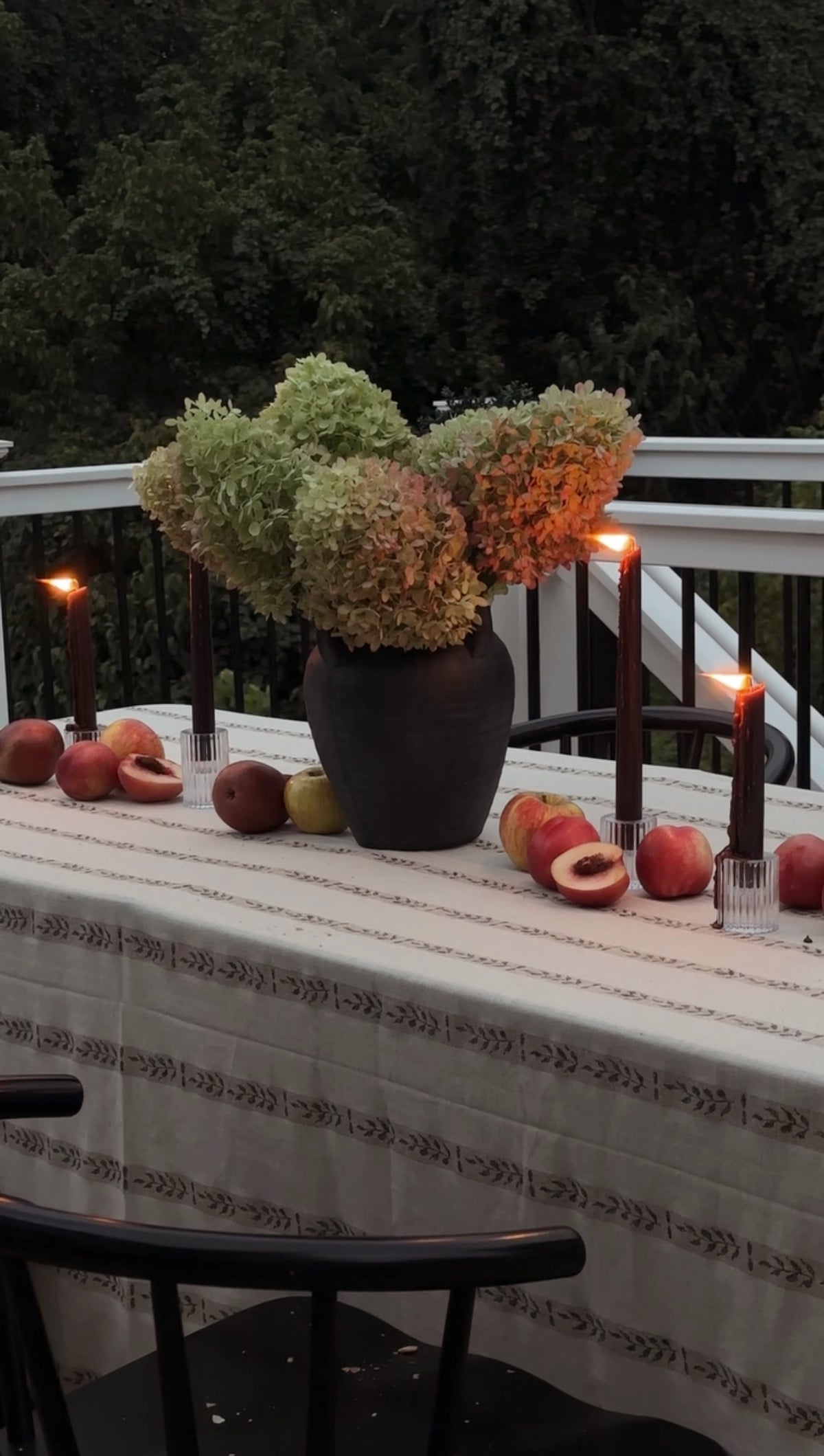 Walnut Leaf Tablecloth