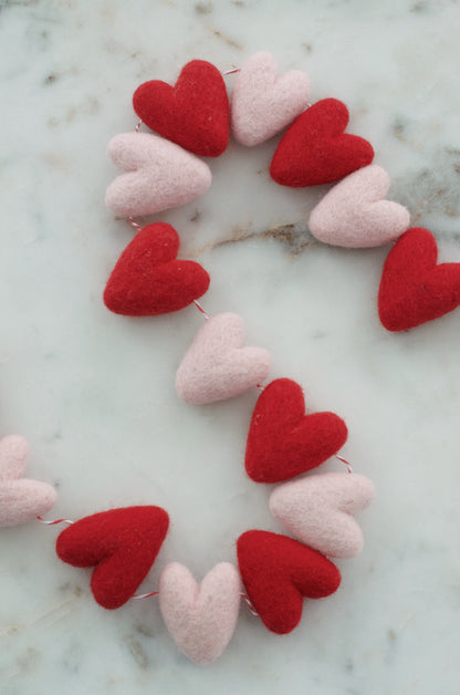 Heartfelt Valentine's Garland