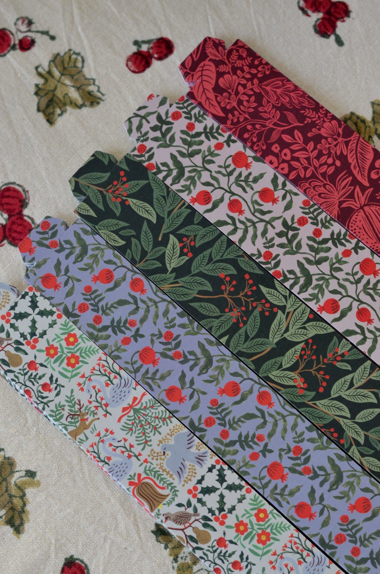 Paper Chain Kit (Ships week of 11/24 or sooner)