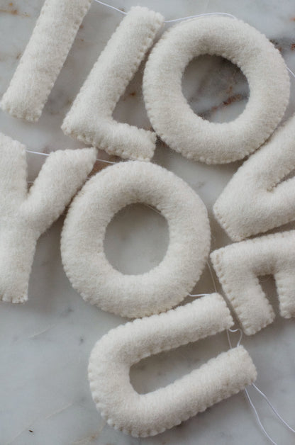 I Love You Felt Garland - White (Ships week of 1/19)