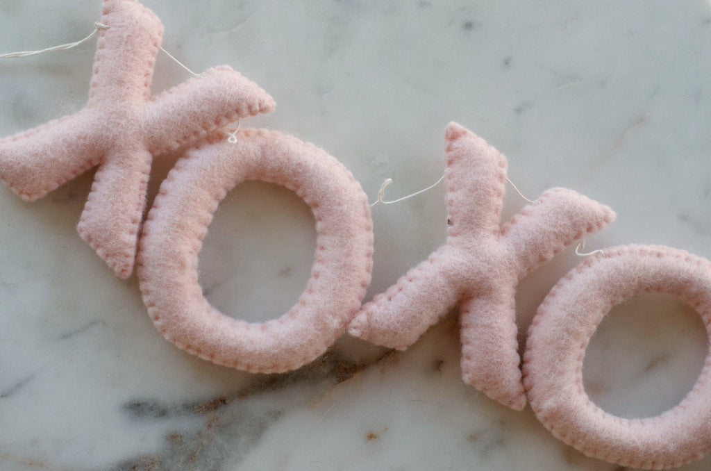 XOXO Felt Garland - Pink