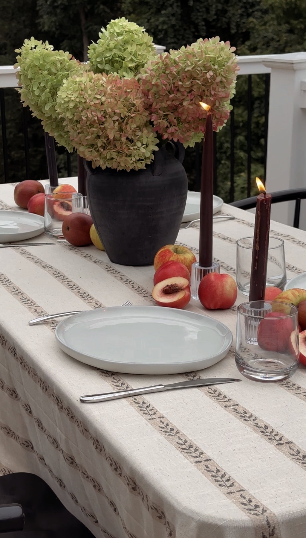 Walnut Leaf Tablecloth
