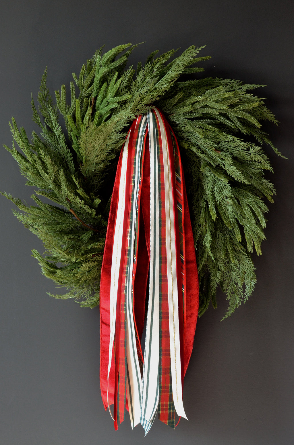 24” Mixed Greenery Wreath