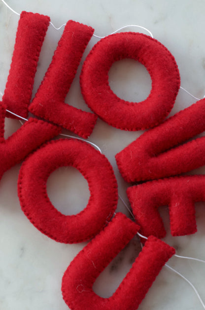 I Love You Felt Garland - Red (ships week of 1/19)