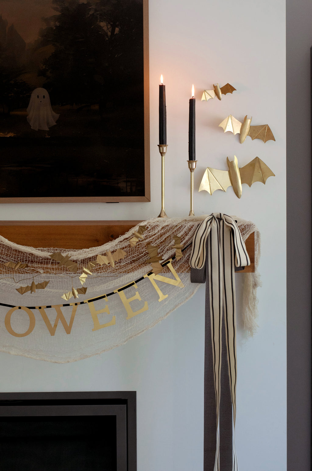 Distressed Gold Bat Garland