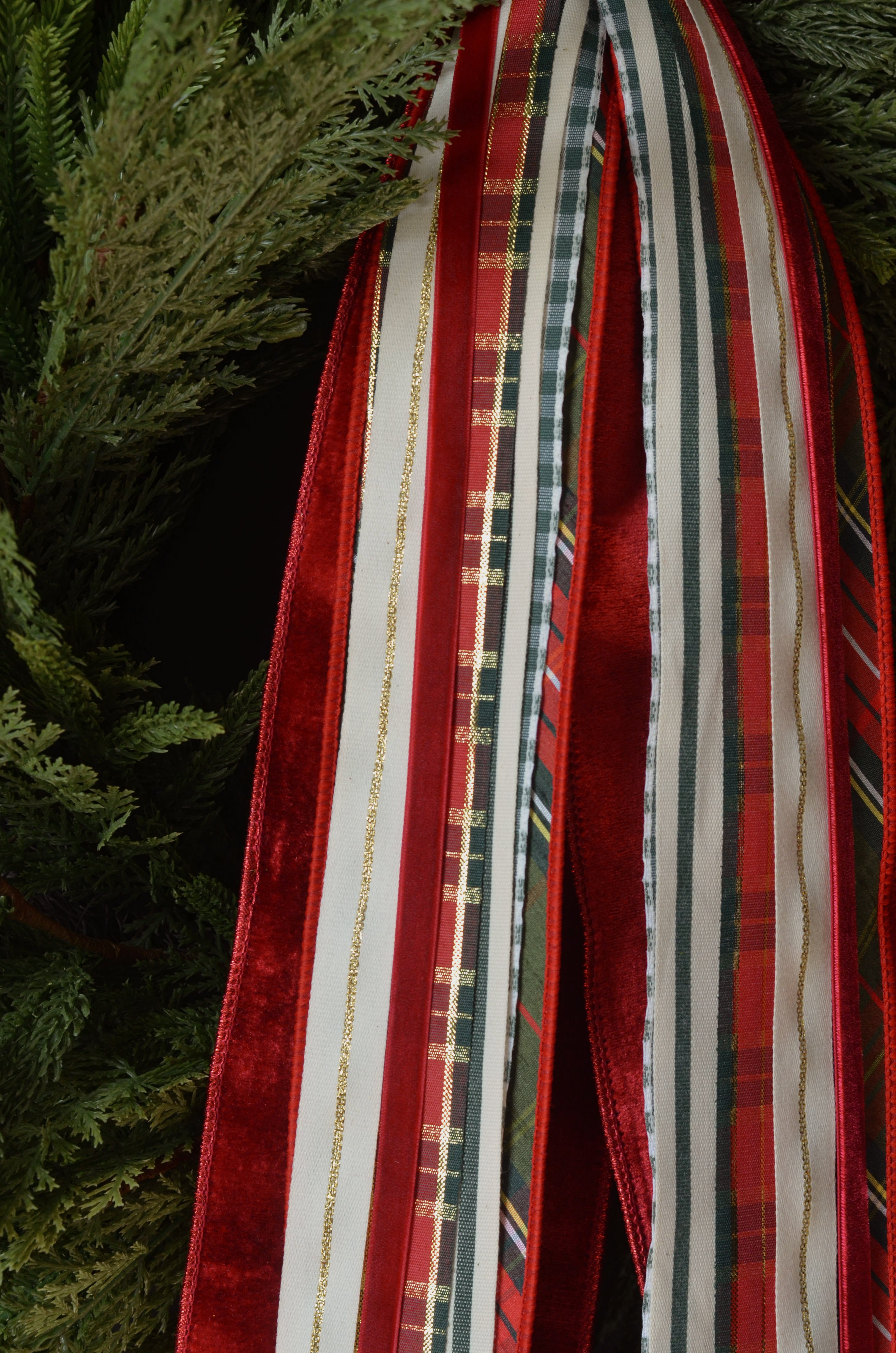 Christmastide Luxe Wreath Ribbons – Tableshoppe Co.