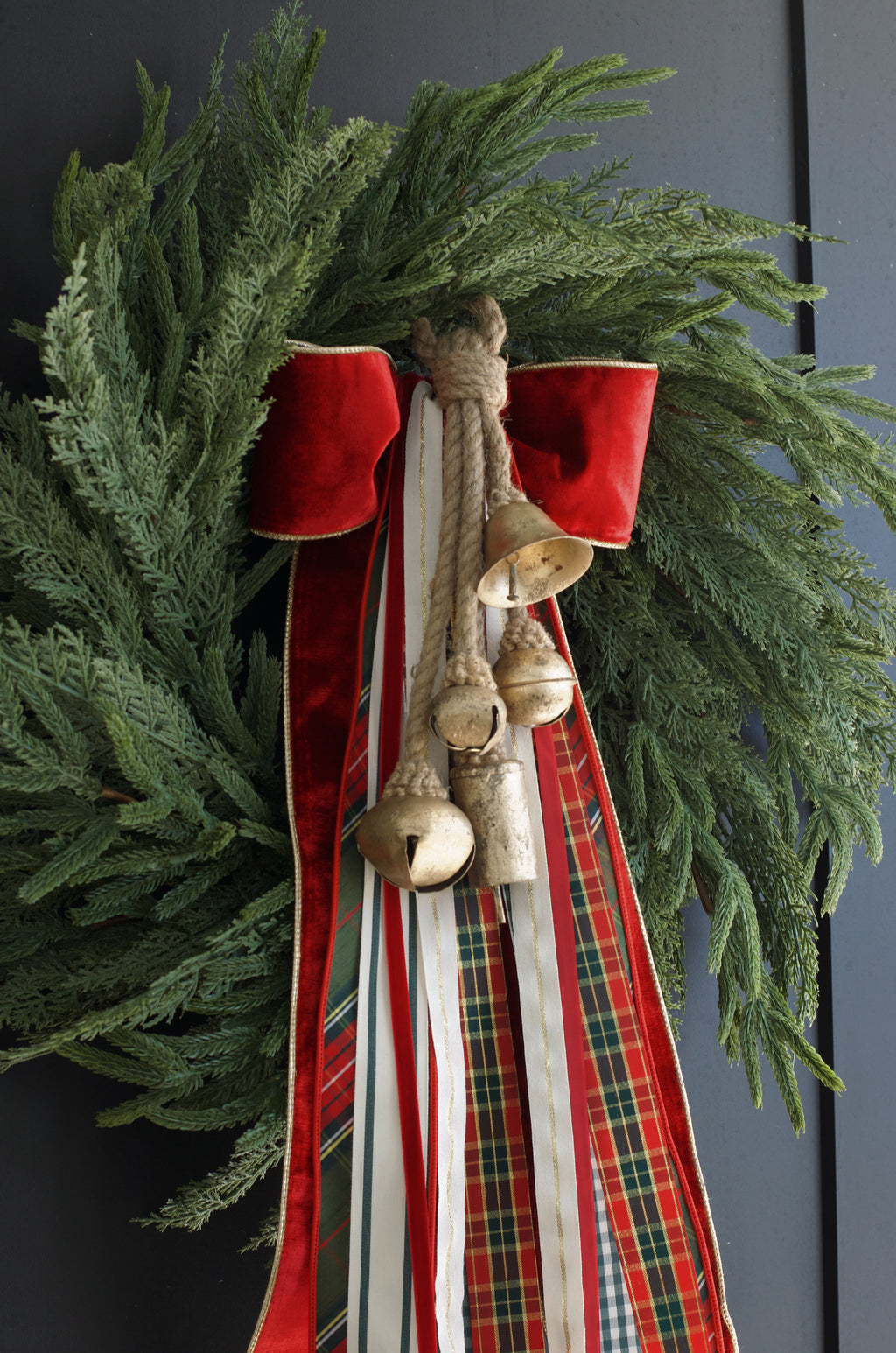Christmastide Bow