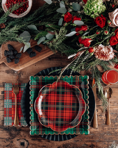 Green Plaid Scalloped Paper Plate (8 pack)