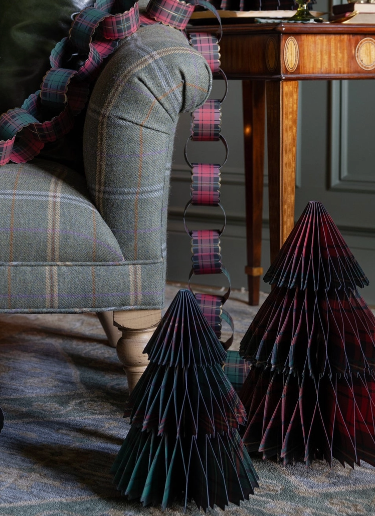 Plaid Paper Tree Set