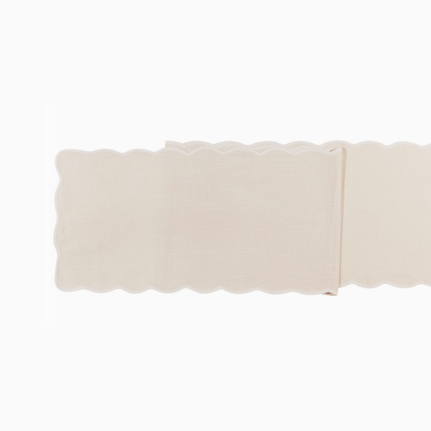 Scalloped Edge Table Runner (Natural)